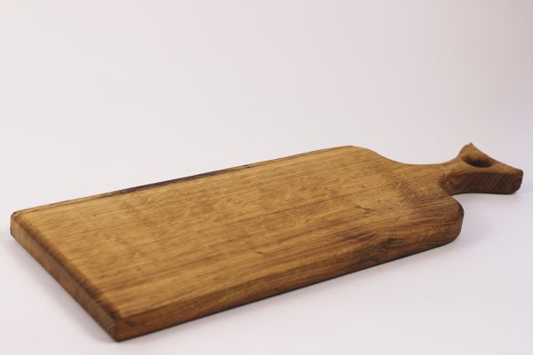 Small oak live edge chopping board with handle #010 - Image 3
