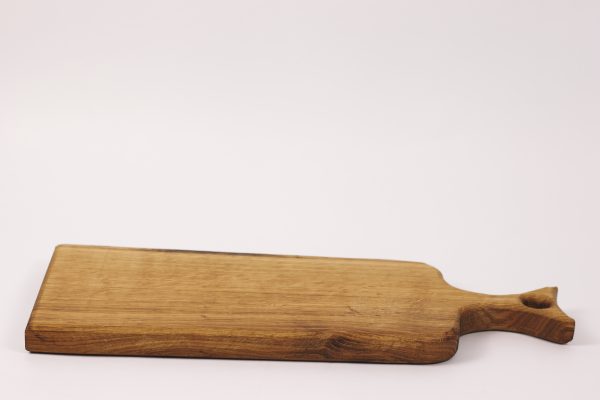 Small oak live edge chopping board with handle #010 - Image 4