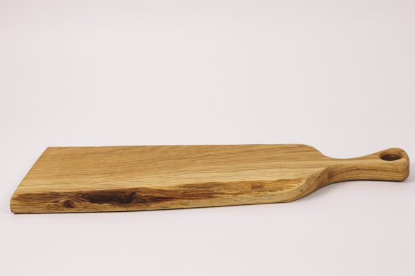 Small oak live edge chopping board with handle #011 - Image 6