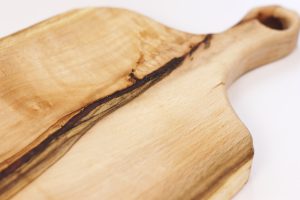 Medium spalted beech chopping board with handle & resin #017