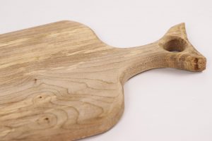 Medium sycamore chopping board with handle #018