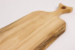 Small beech live edge chopping board with handle #009